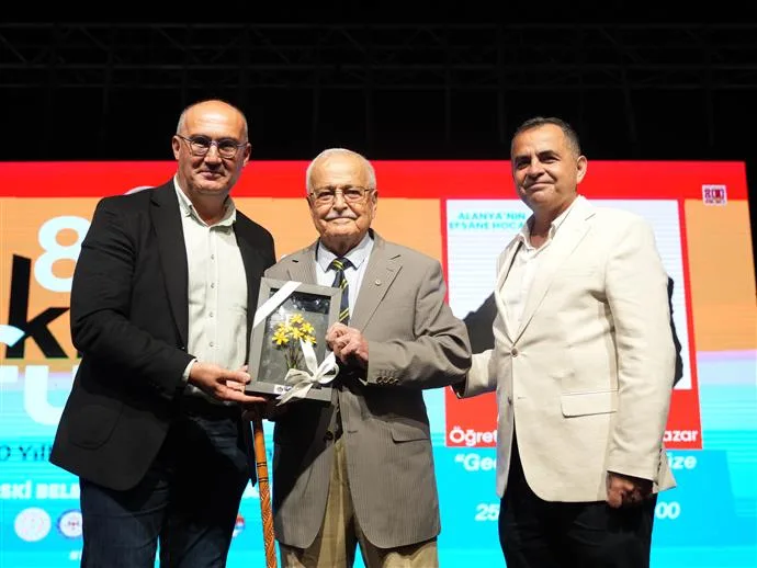8. Alanya Ki̇tap Fuarı Kapılarını Açtı